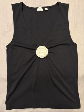 Wilfred GoodLux Bloom Top Black Small, Rosette V-Neck Tank, Aritzia